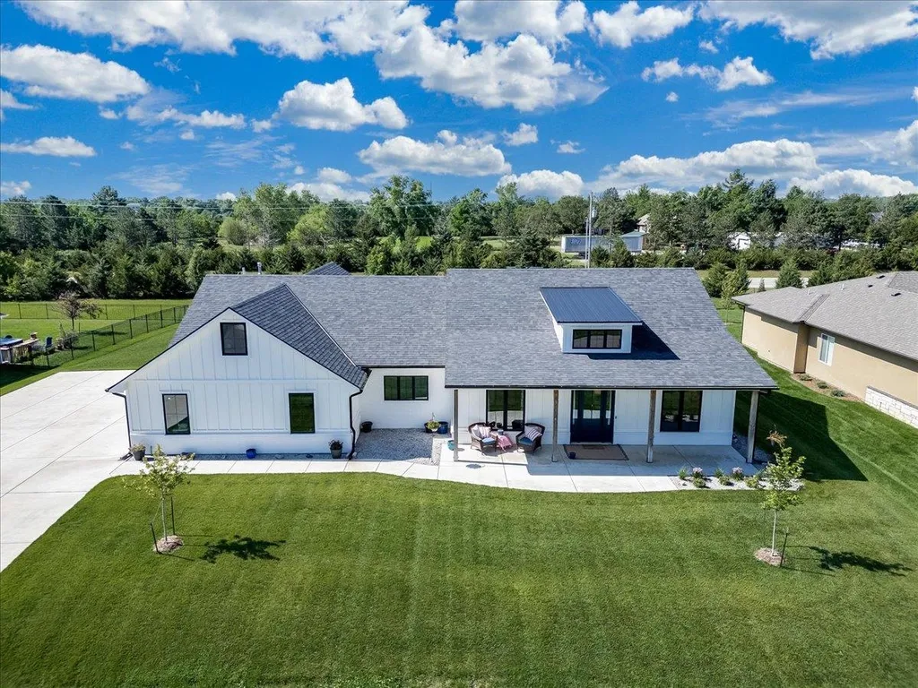 1521 E Elk Ridge Avenue Goddard KS 67052