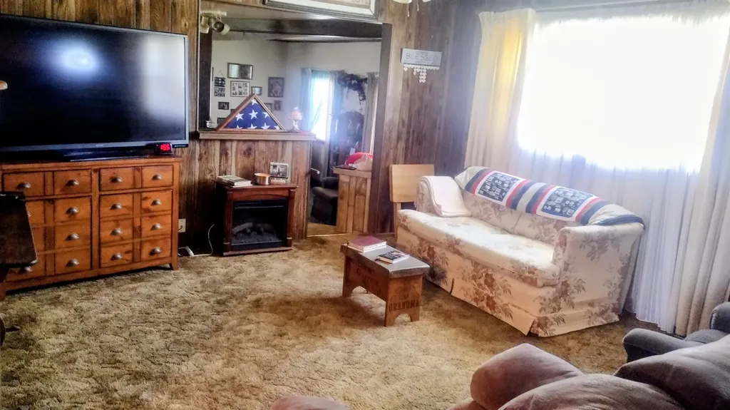 501 Westridge Hutchinson KS 67501