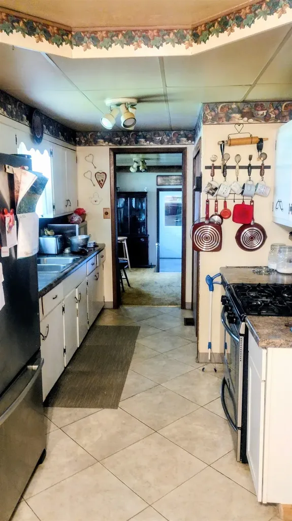 501 Westridge Hutchinson KS 67501