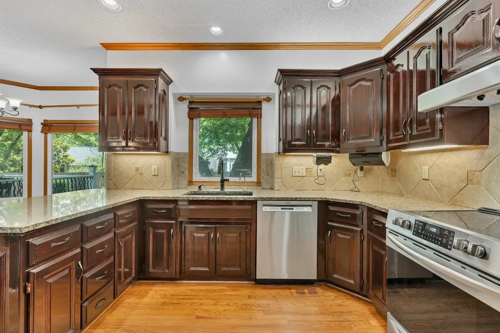 9438 W Sterling Court Wichita KS 67205