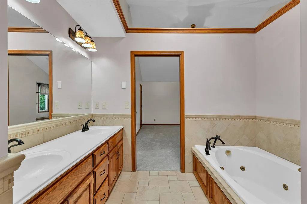 9438 W Sterling Court Wichita KS 67205