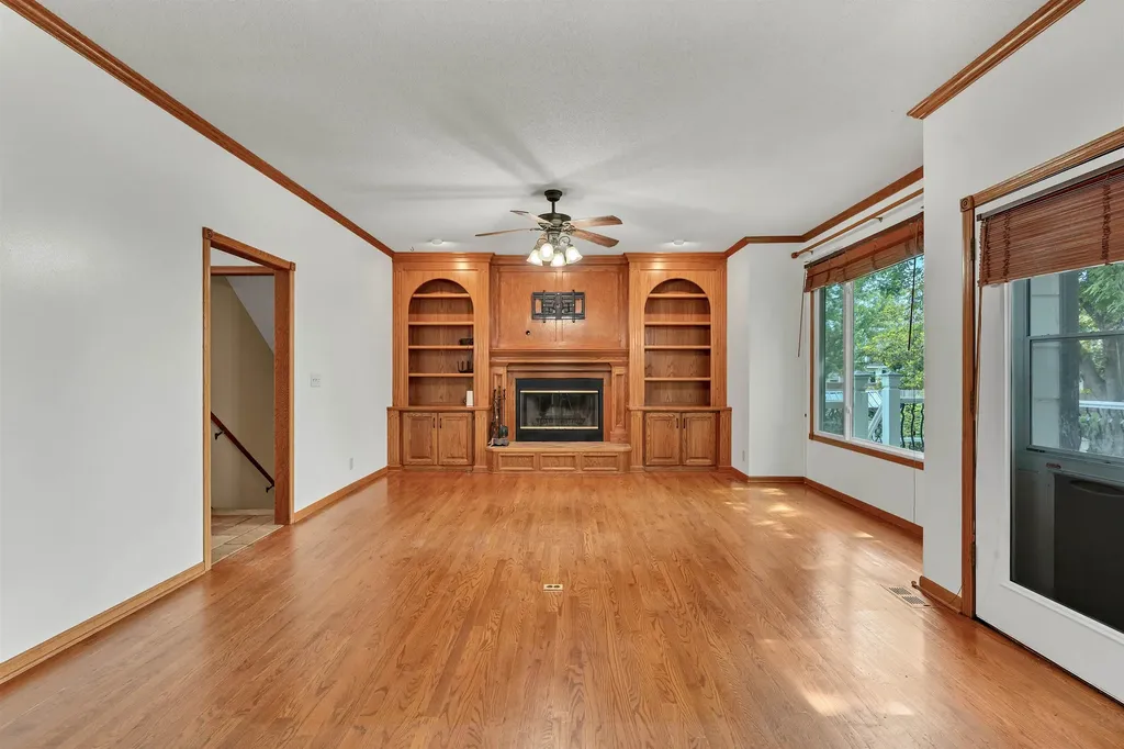 9438 W Sterling Court Wichita KS 67205