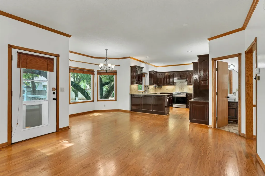 9438 W Sterling Court Wichita KS 67205