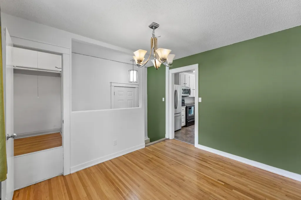 826 Parkwood Wichita KS 67208