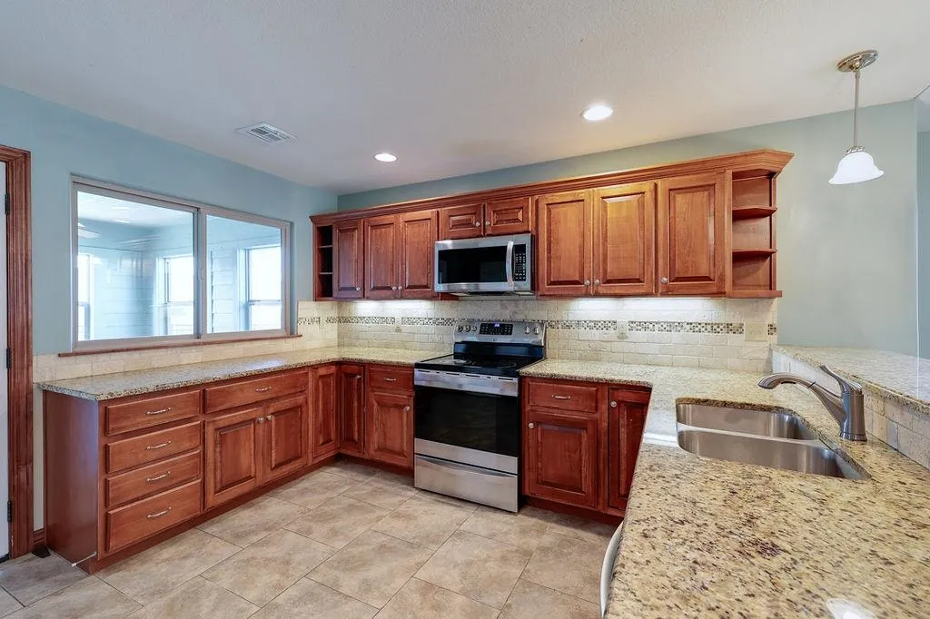 2209 Cottonwood Lane Winfield KS 67156