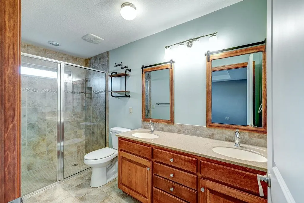 2209 Cottonwood Lane Winfield KS 67156