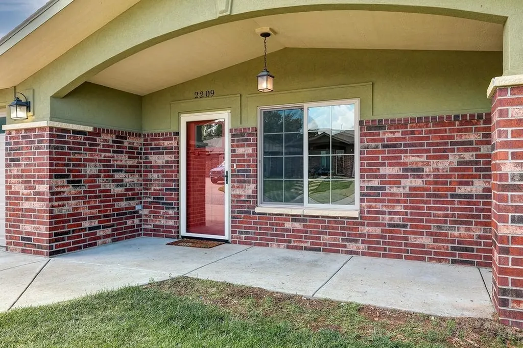 2209 Cottonwood Lane Winfield KS 67156