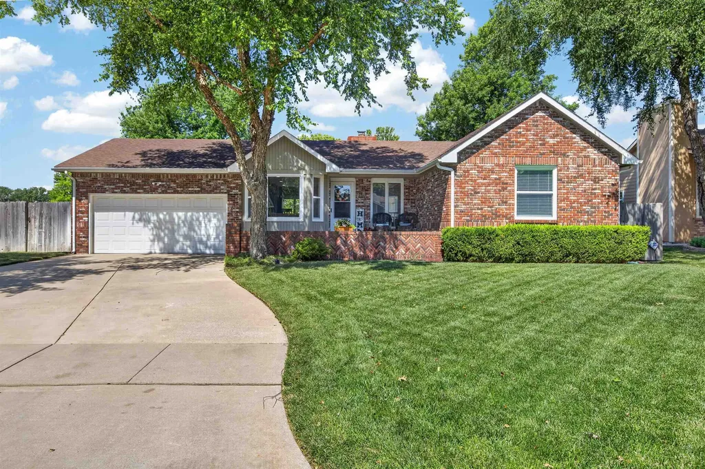503 N Pine Grove Wichita KS 67212