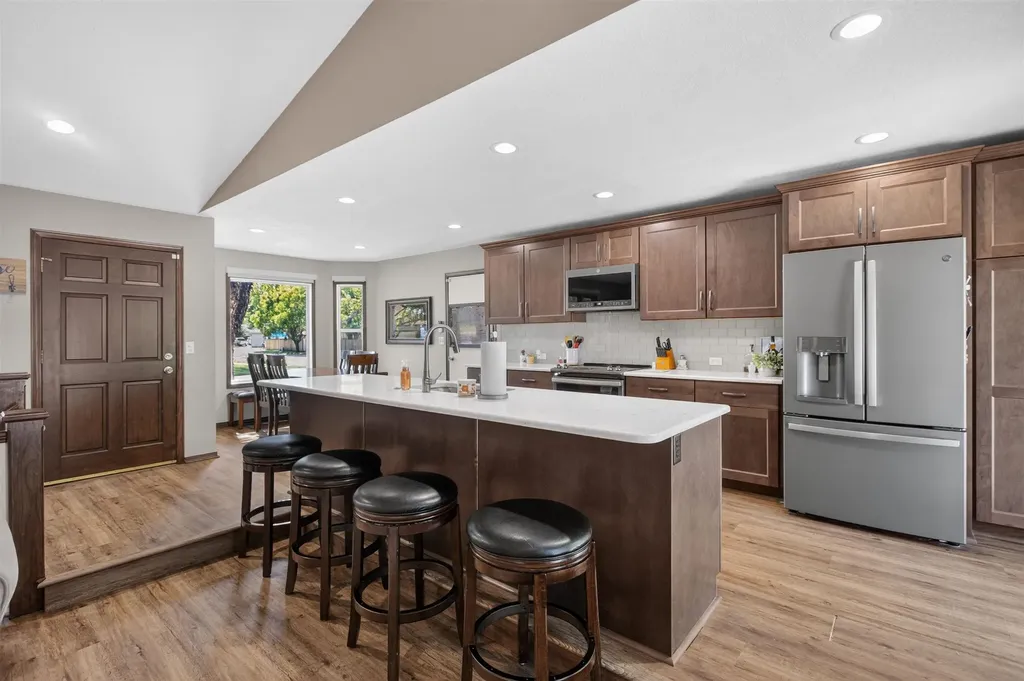 503 N Pine Grove Wichita KS 67212