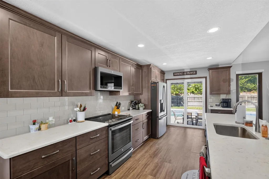 503 N Pine Grove Wichita KS 67212