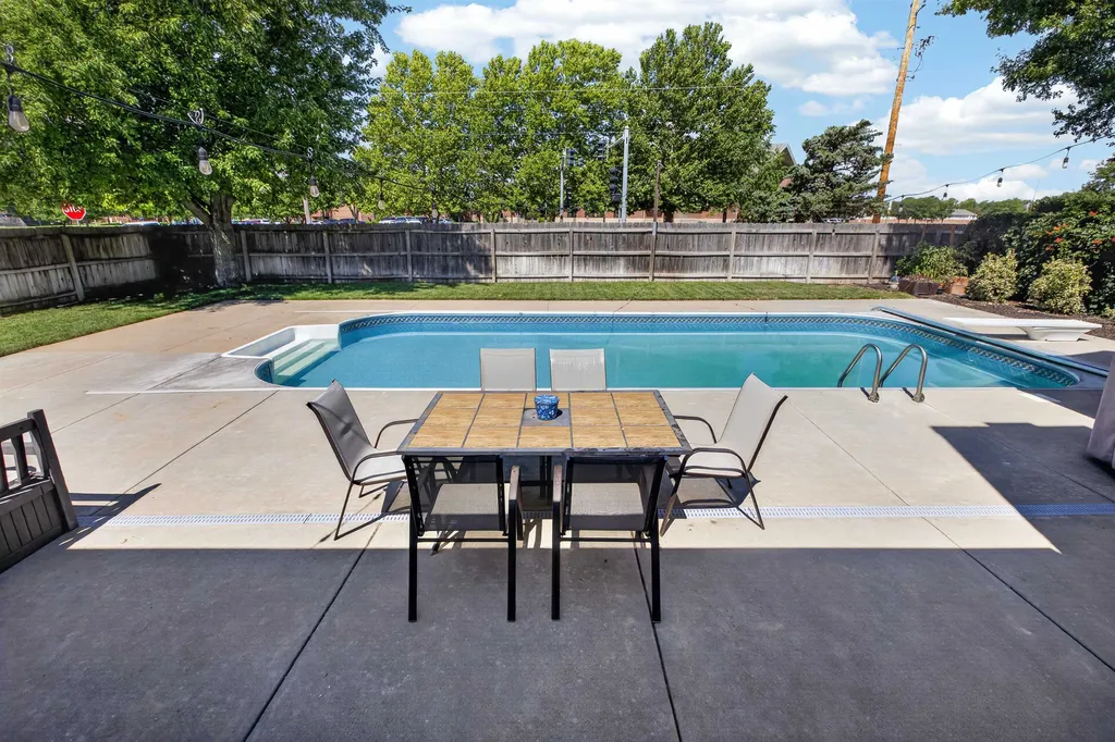 503 N Pine Grove Wichita KS 67212