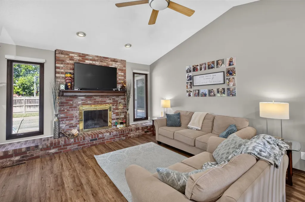 503 N Pine Grove Wichita KS 67212