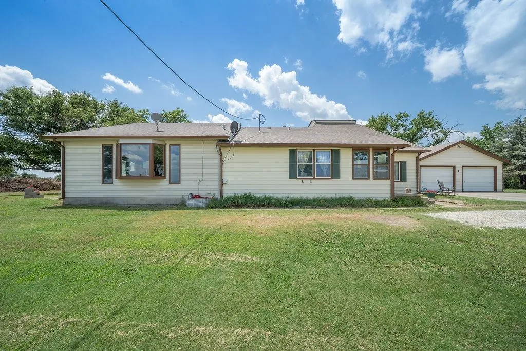 11857 SW 160th Street Rose Hill KS 67133