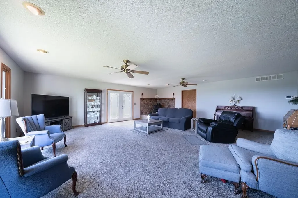 11857 SW 160th Street Rose Hill KS 67133