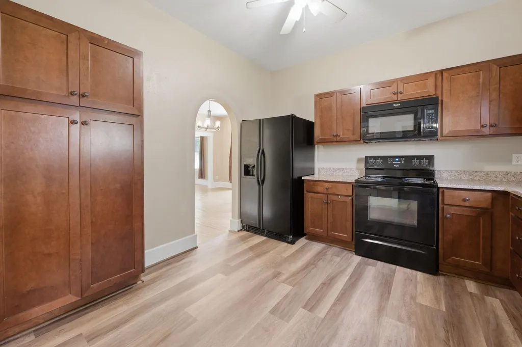 219 S Robbins Road Norwich KS 67118