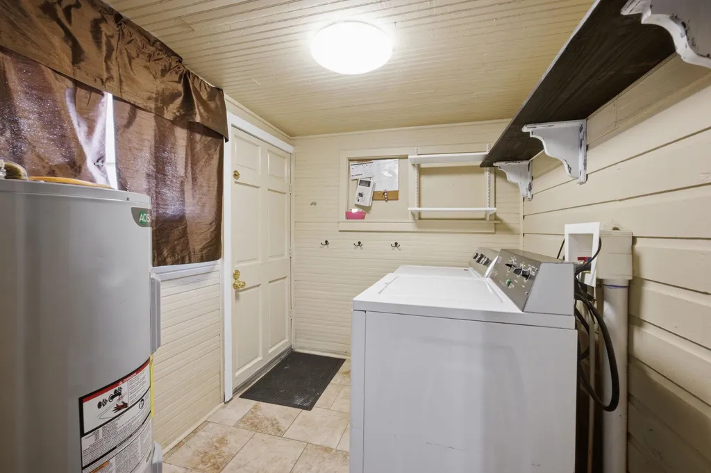 219 S Robbins Road Norwich KS 67118