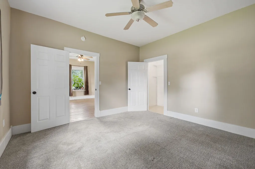 219 S Robbins Road Norwich KS 67118