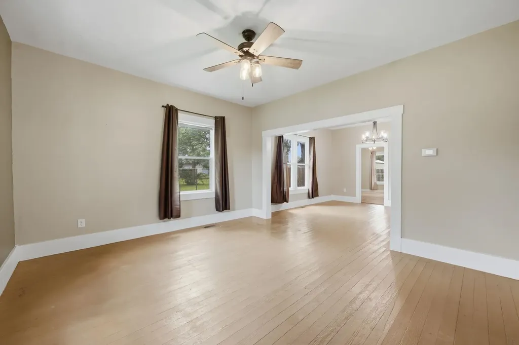 219 S Robbins Road Norwich KS 67118
