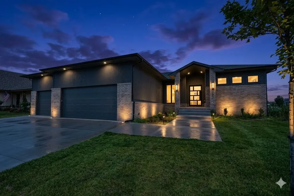 2591 N Doris Court Wichita KS 67205