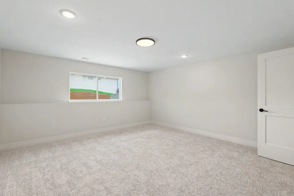 2591 N Doris Court Wichita KS 67205