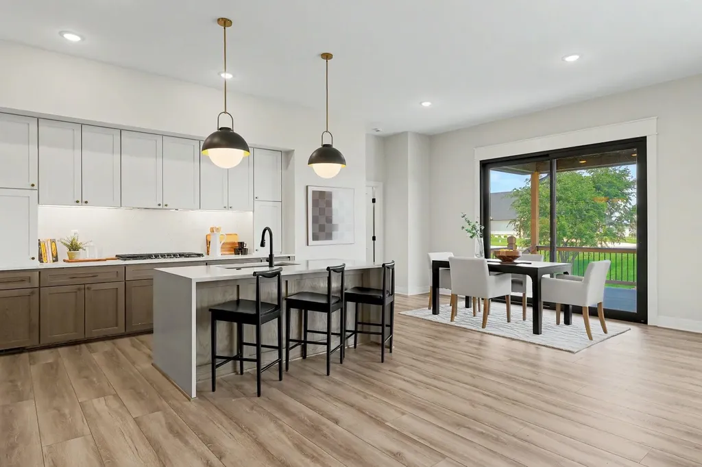 2591 N Doris Court Wichita KS 67205