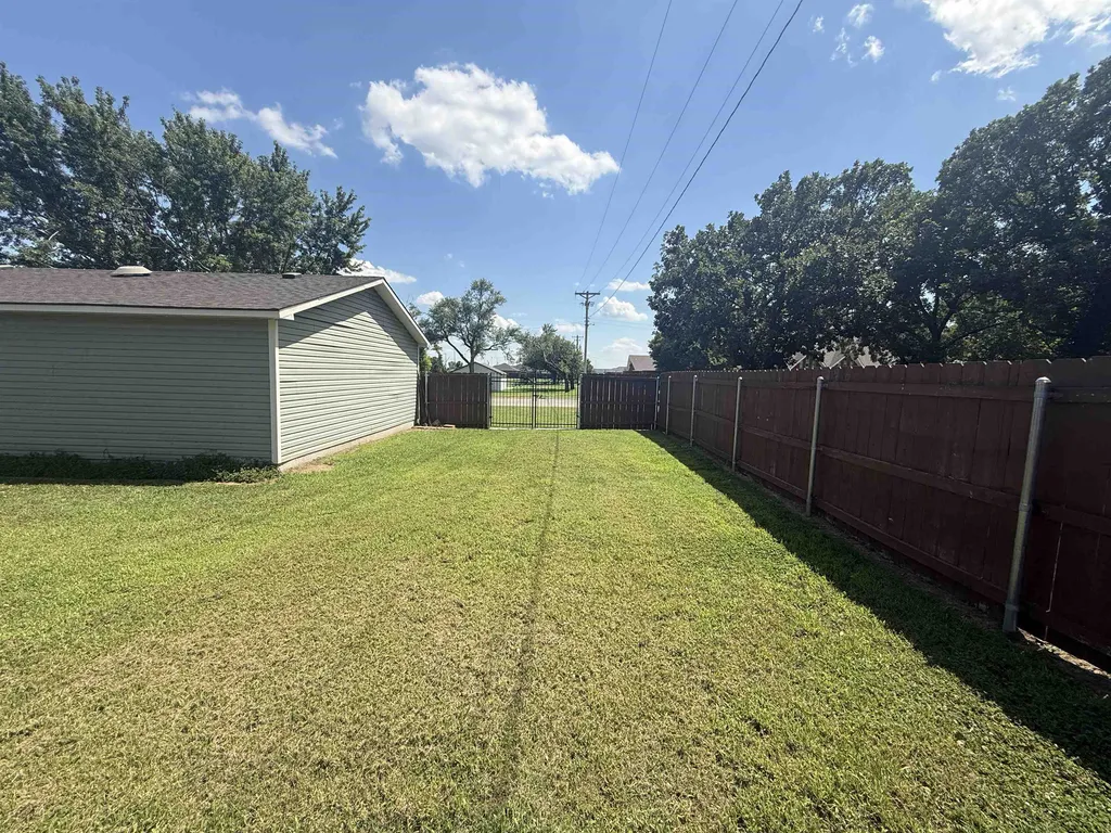 322 S 7th Street Conway Springs KS 67051