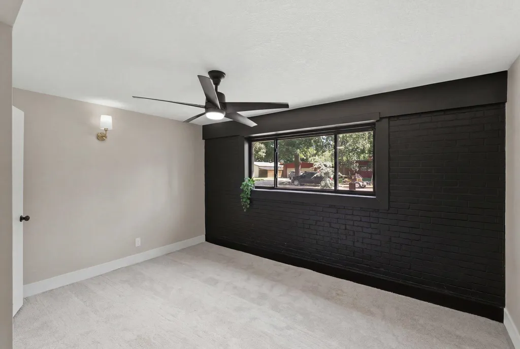 2463 N Coolidge Avenue Wichita KS 67204