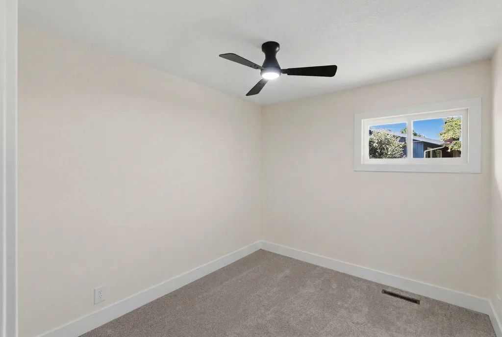 2463 N Coolidge Avenue Wichita KS 67204