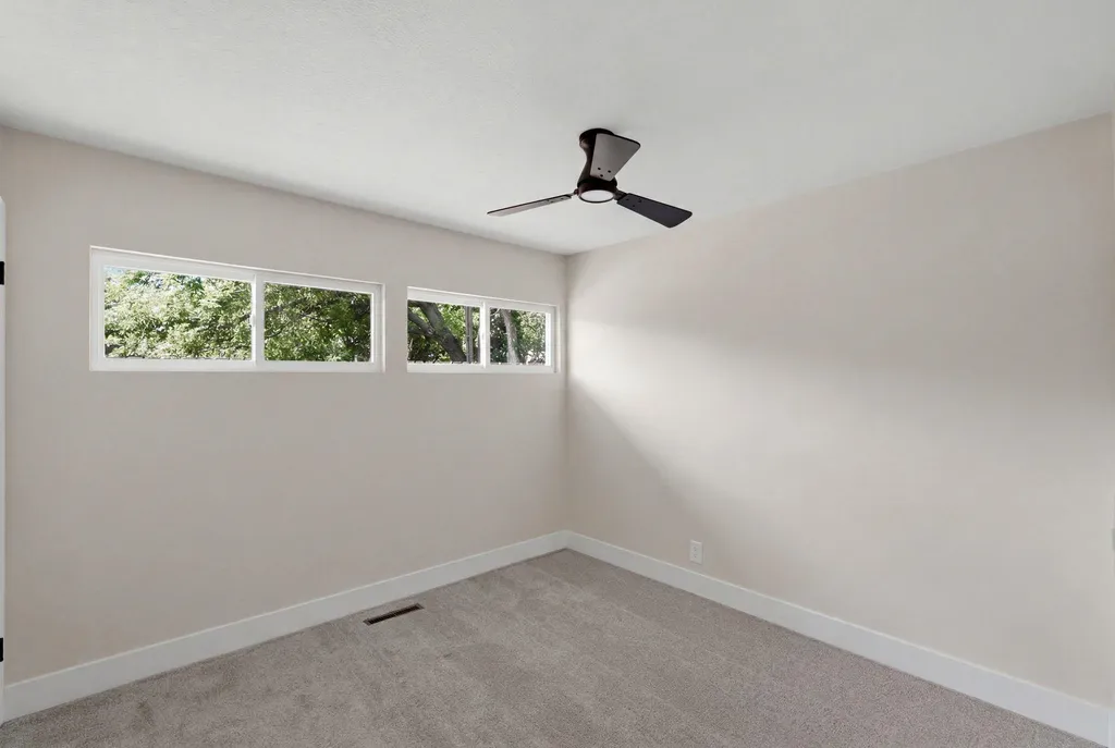 2463 N Coolidge Avenue Wichita KS 67204
