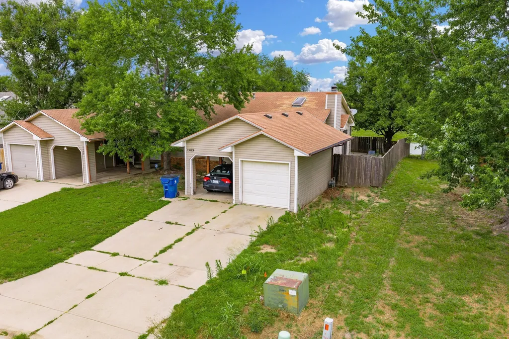 1509 N Smith Circle Wichita KS 67212
