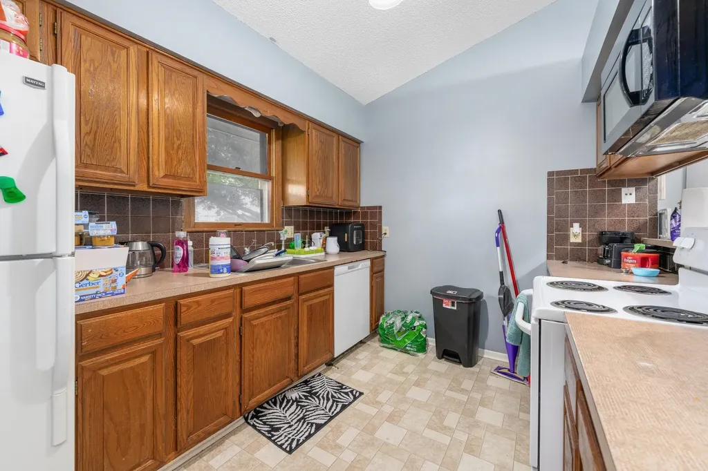 1509 N Smith Circle Wichita KS 67212