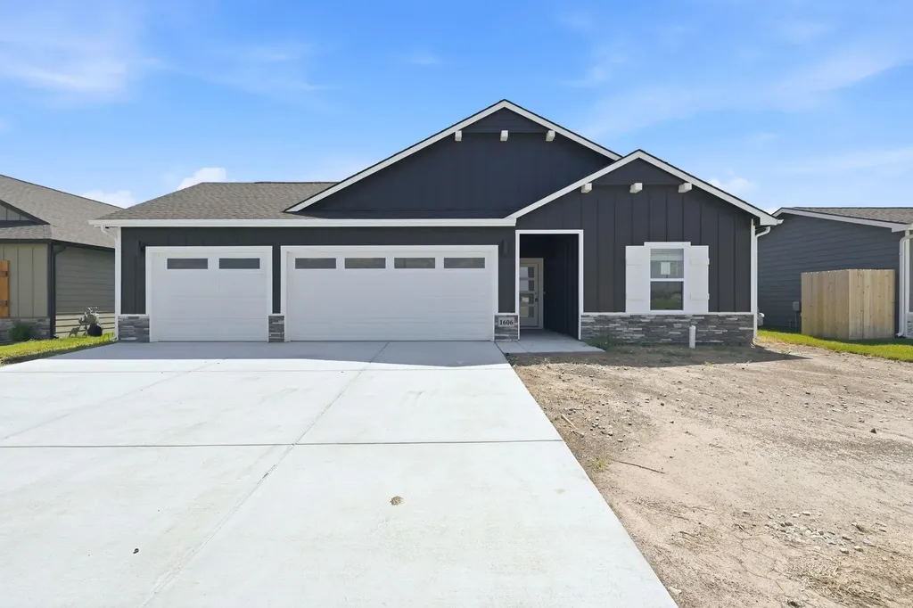 1606 N Topaz Lane Mulvane KS 67110