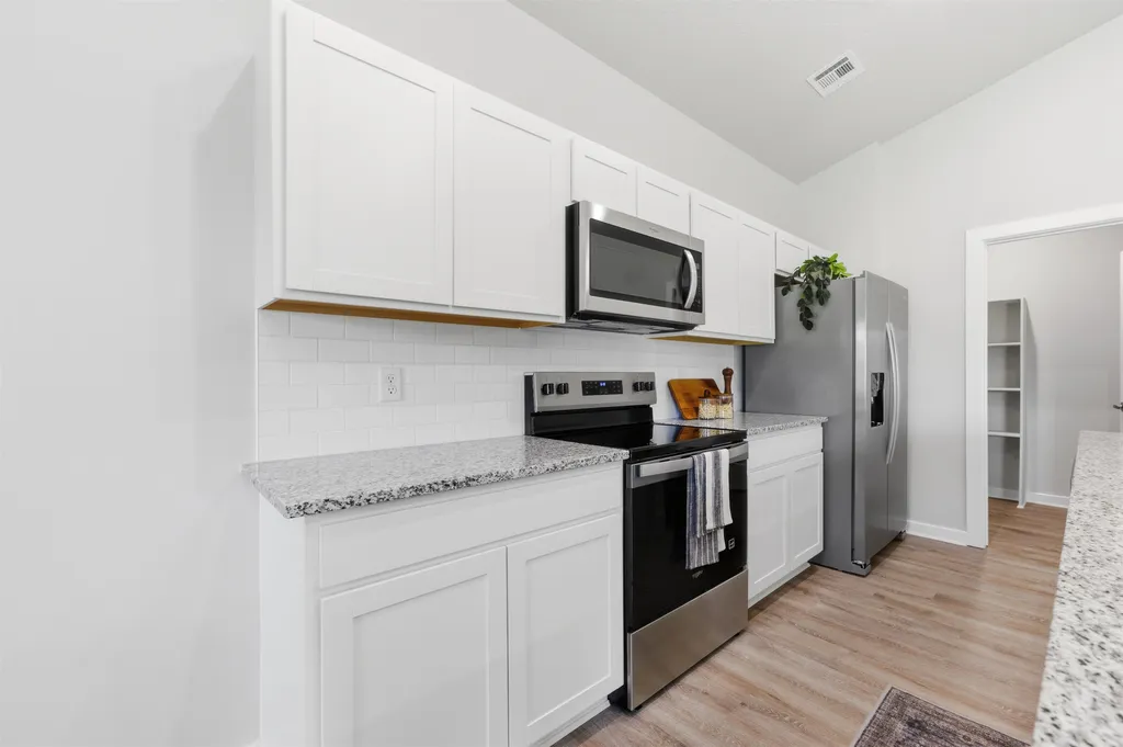 1606 N Topaz Lane Mulvane KS 67110