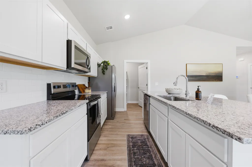 1606 N Topaz Lane Mulvane KS 67110