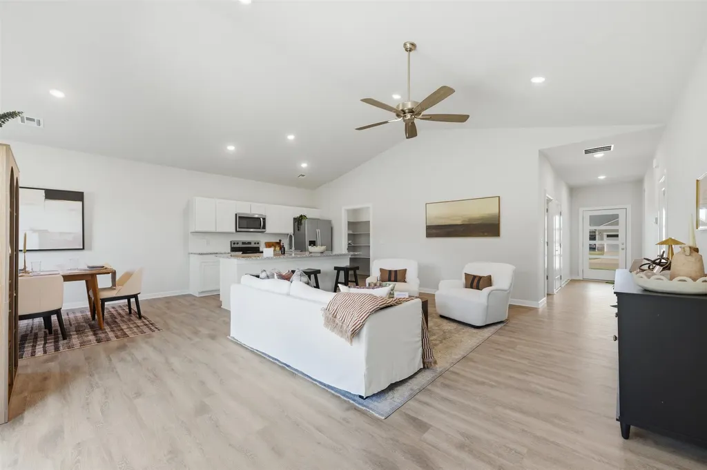 1606 N Topaz Lane Mulvane KS 67110