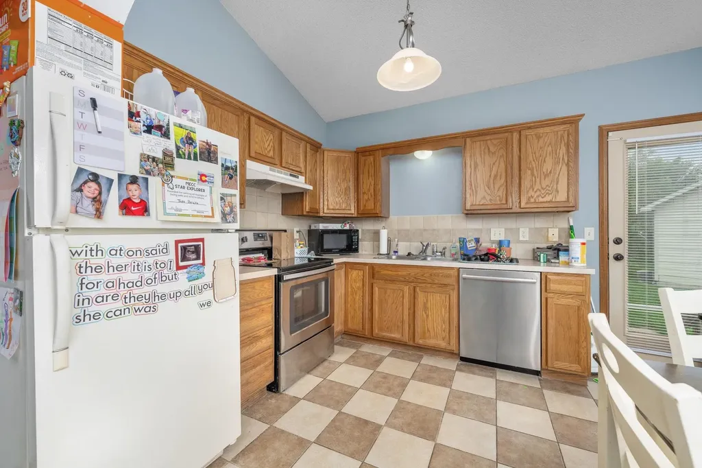 3811 N Pepper Ridge Street Wichita KS 67205