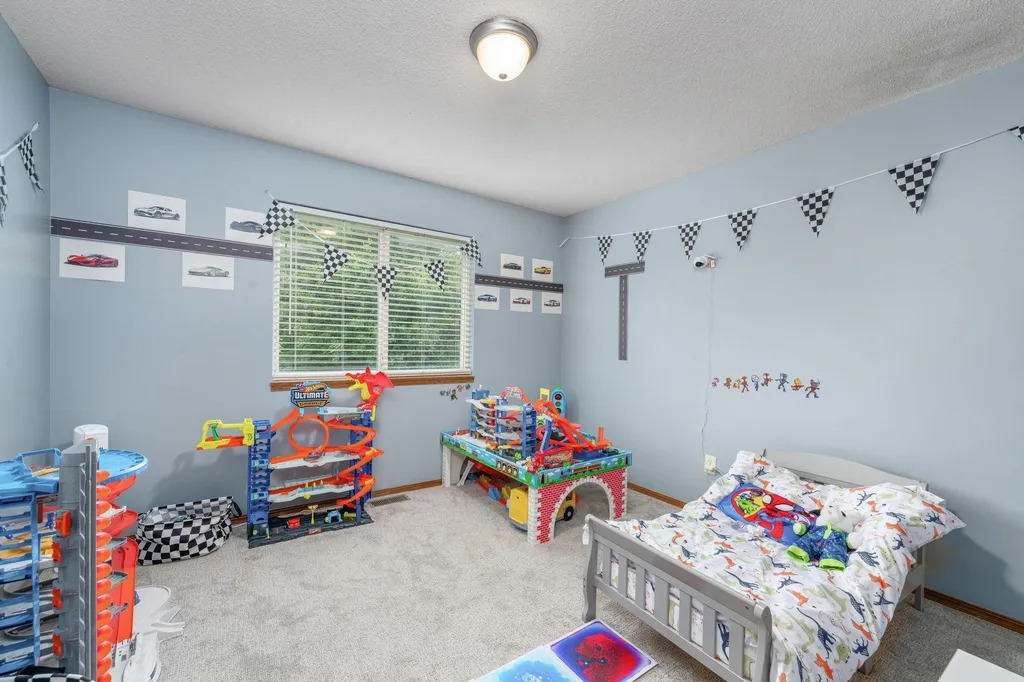 3811 N Pepper Ridge Street Wichita KS 67205