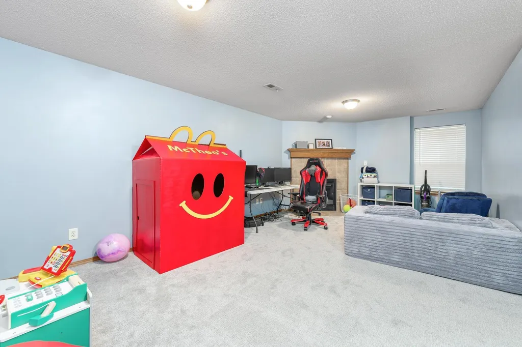 3811 N Pepper Ridge Street Wichita KS 67205