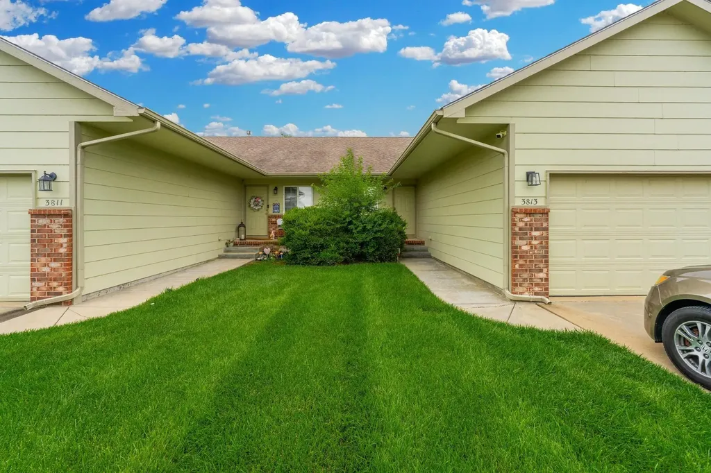 3811 N Pepper Ridge Street Wichita KS 67205