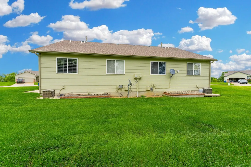 3811 N Pepper Ridge Street Wichita KS 67205