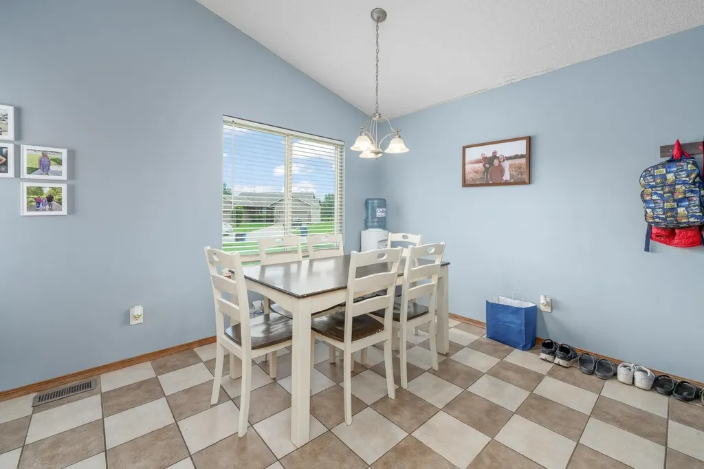 3811 N Pepper Ridge Street Wichita KS 67205