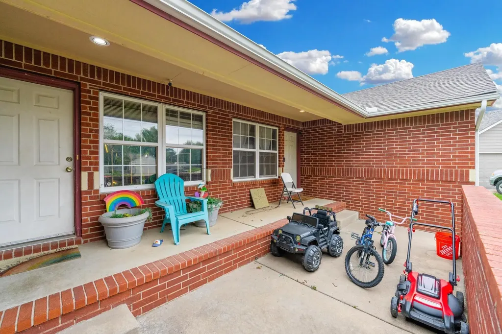 7027 W Sheriac Circle Wichita KS 67209