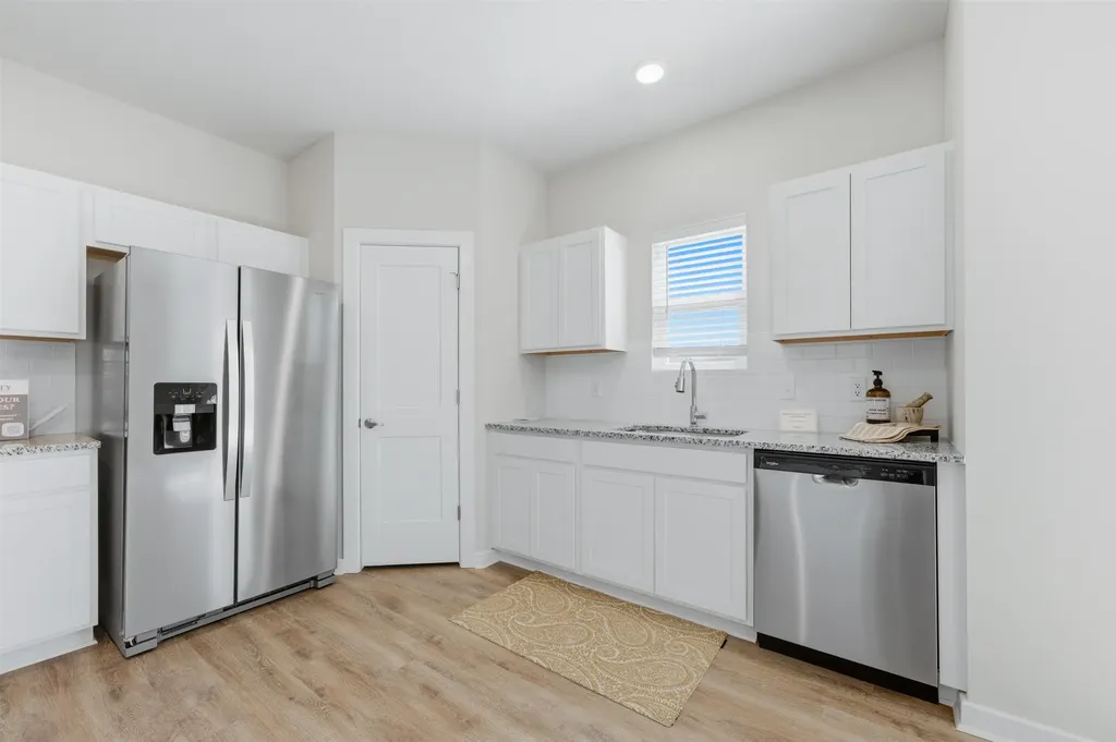 1607 N Emerald Drive Mulvane KS 67110