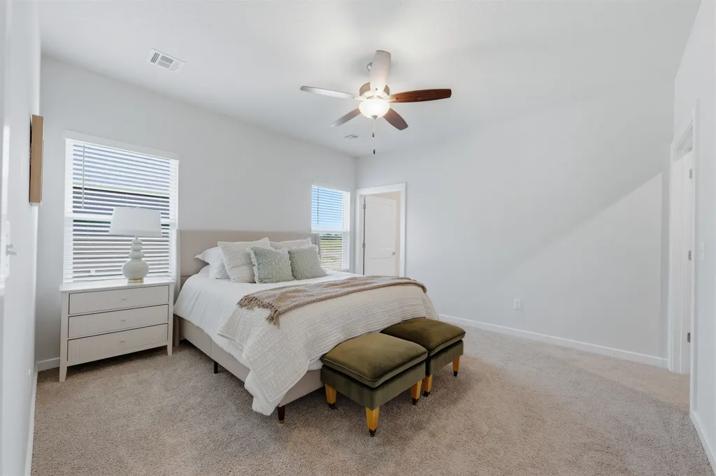 1607 N Emerald Drive Mulvane KS 67110