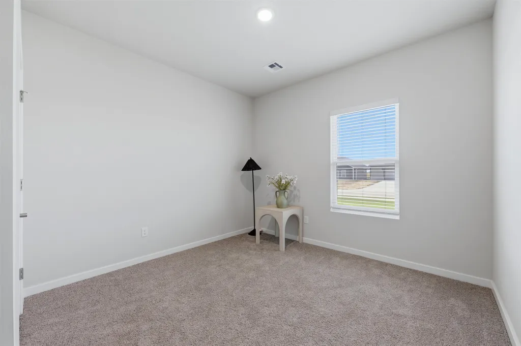 1607 N Emerald Drive Mulvane KS 67110