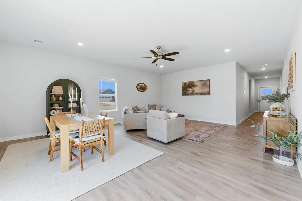 1607 N Emerald Drive Mulvane KS 67110
