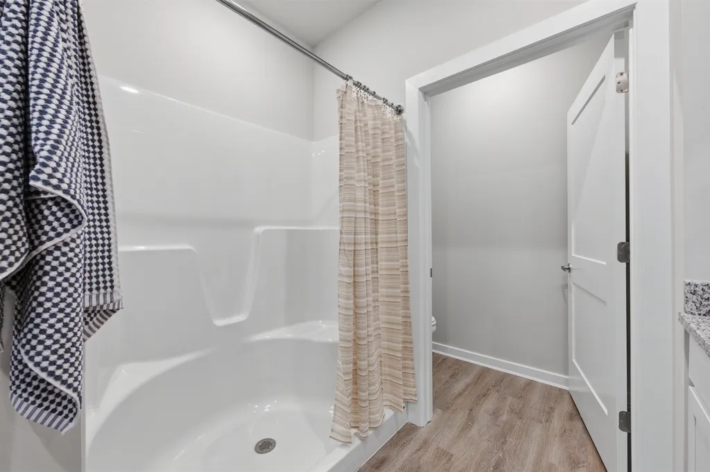 1570 N Emerald Valley Drive Mulvane KS 67110
