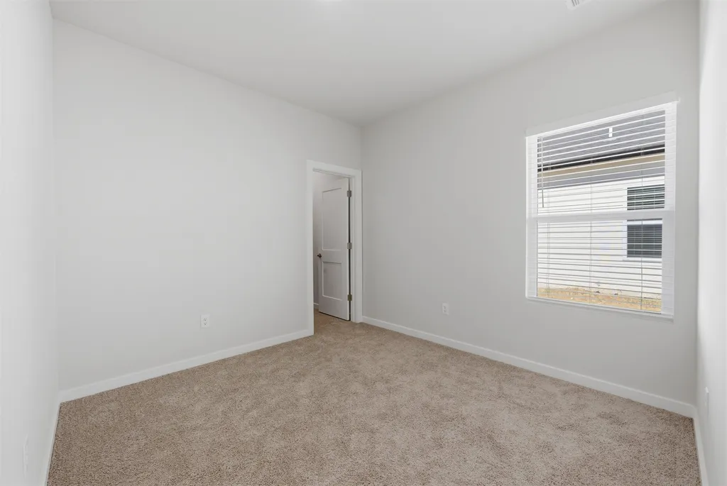 1570 N Emerald Valley Drive Mulvane KS 67110