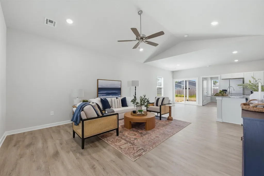 1570 N Emerald Valley Drive Mulvane KS 67110