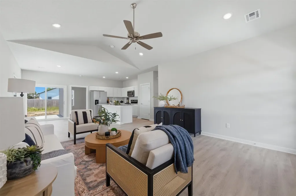 1570 N Emerald Valley Drive Mulvane KS 67110